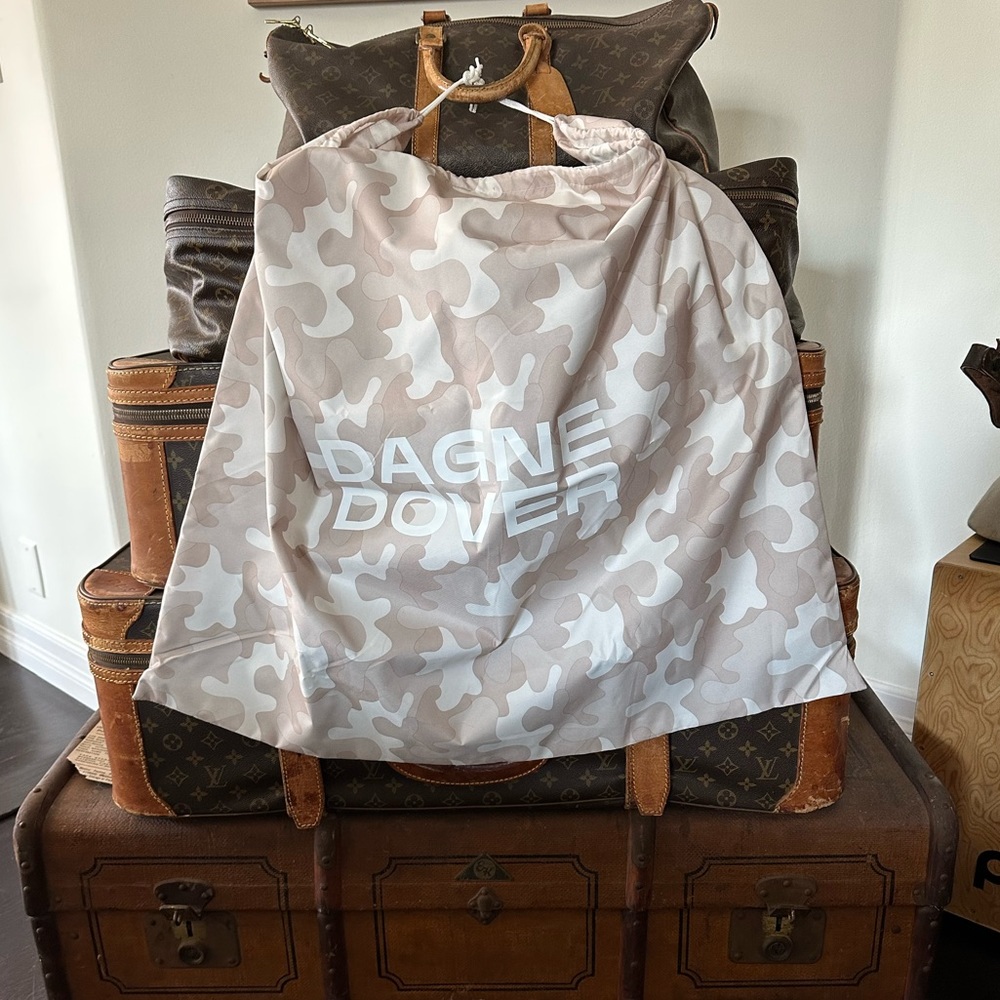 NEW Dagne Dover extra Large Camo Rose Beige 28”x28” Dust Bag